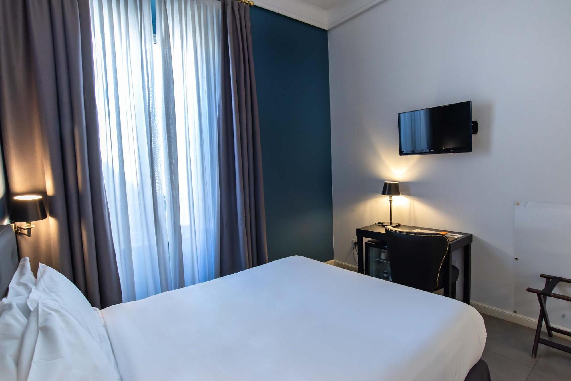 Hotel Boutique Metro 900 Naples