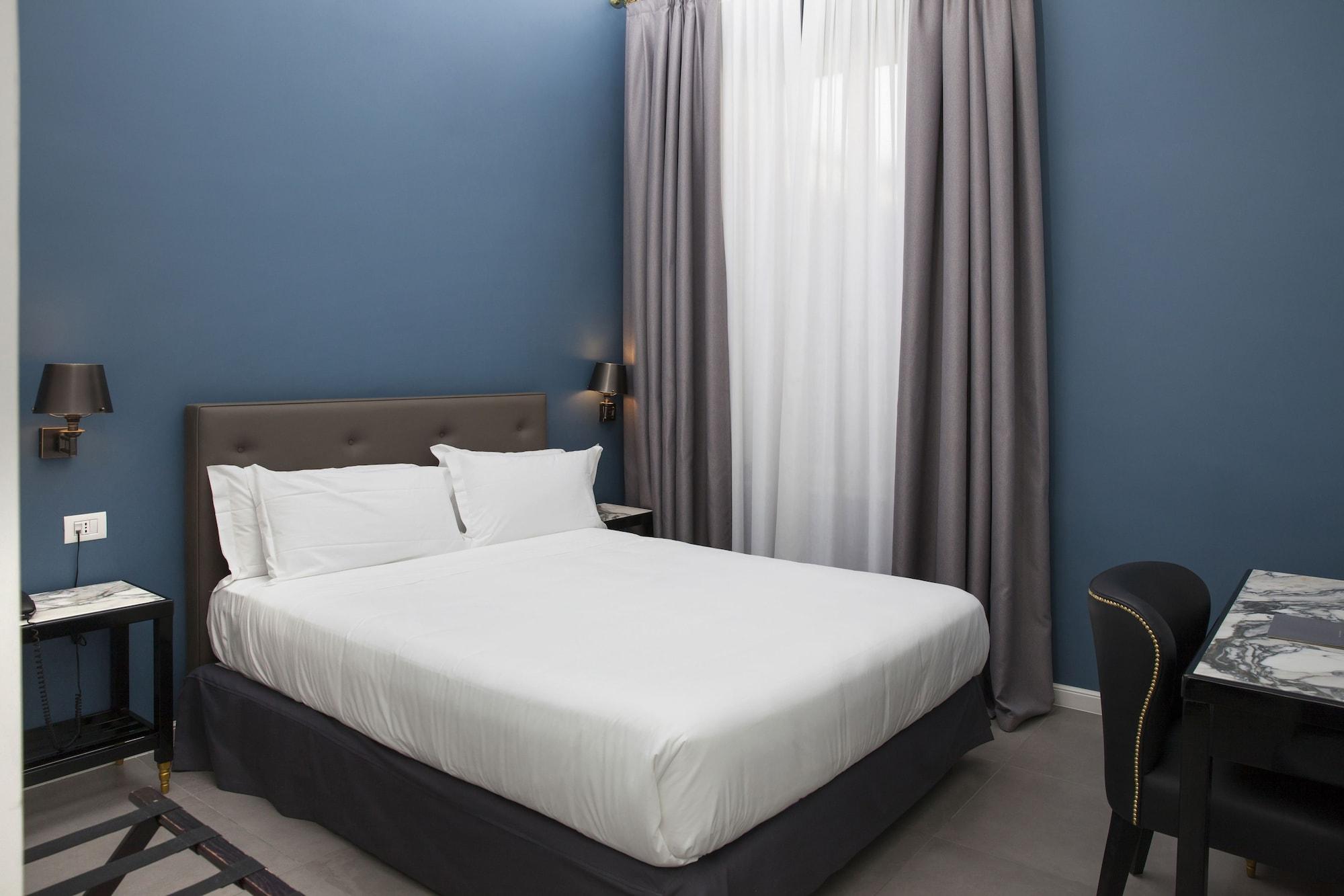 Hotel Boutique Metro 900 4*