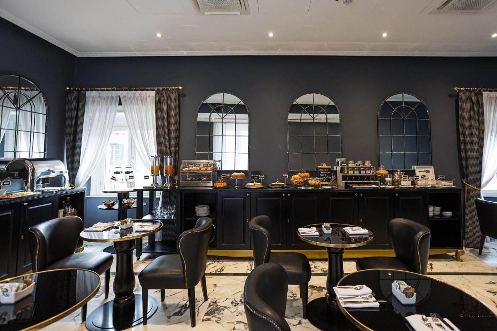 Hotel Boutique Metro 900 4*