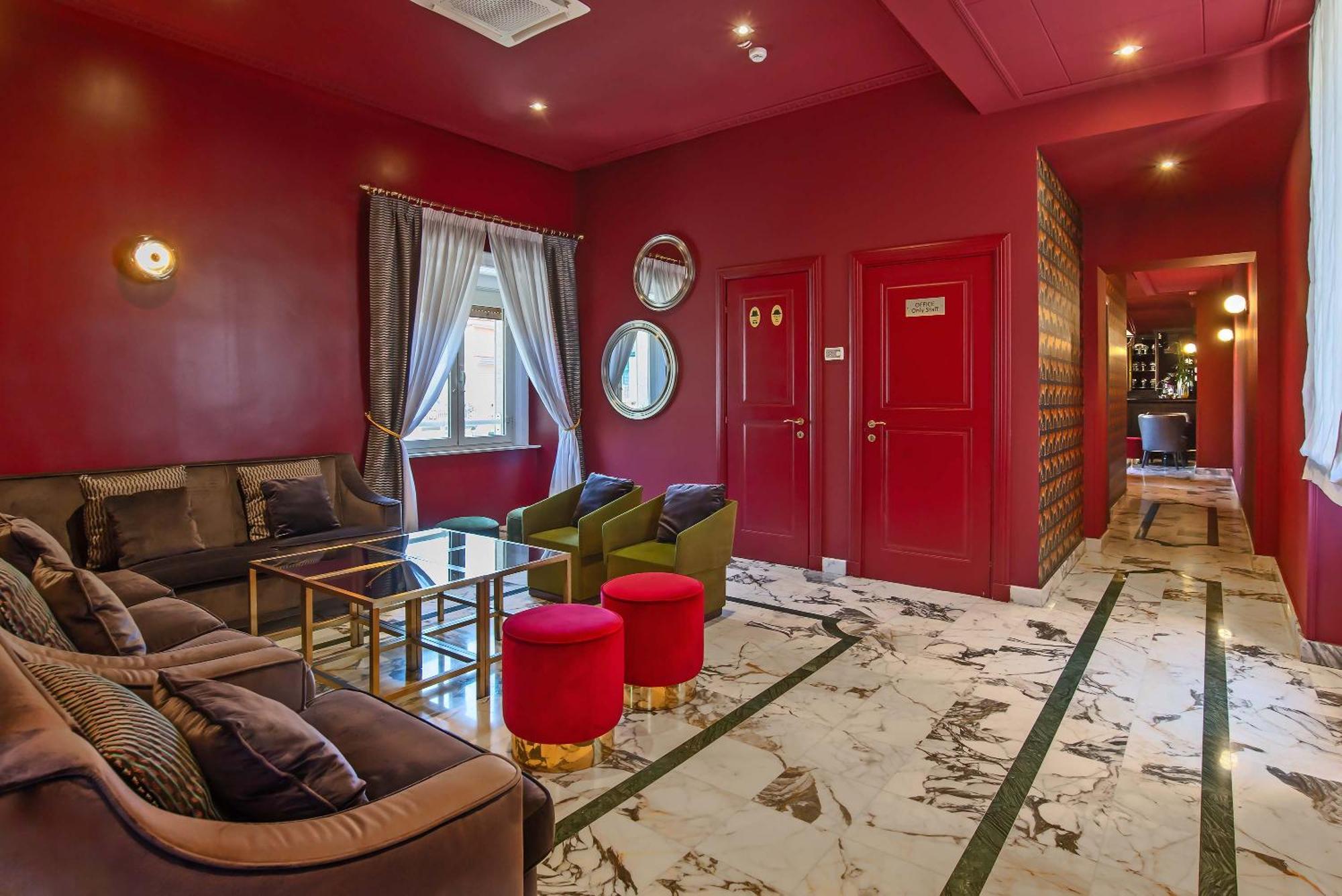 Boutique Metro 900 Hotel